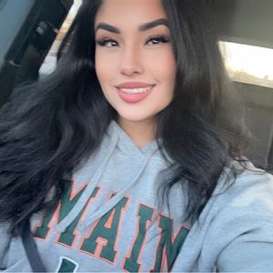 Meet your Posher, Andrea